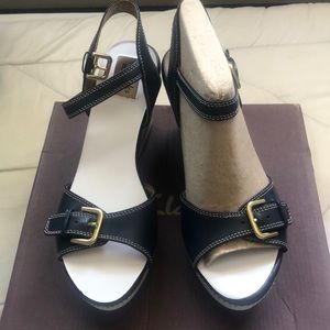 Clarks Zia Castle Navy Leather Size 8 1/2